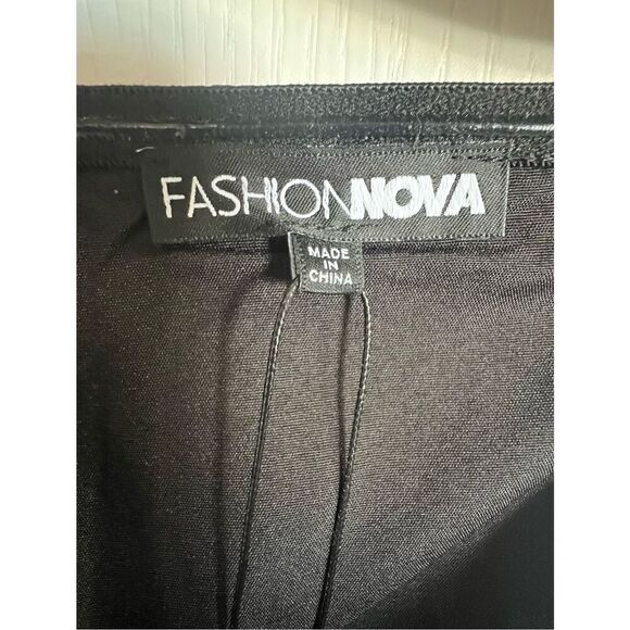 NWT Fashion Nova I Always With Faux Leather Front Zip Tube Top - Picture 3 of 5
